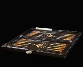 Нарды из морёного дуба и янтаря "Соколиная охота" коллекции "Классика" Нарды из морёного дуба и янтаря "Соколиная охота" коллекции "Классика"